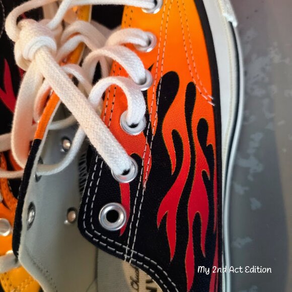 All Star Converse NIB Lo Chucks with Flames Size Mens 5 Womens 7 - Picture 12 of 14